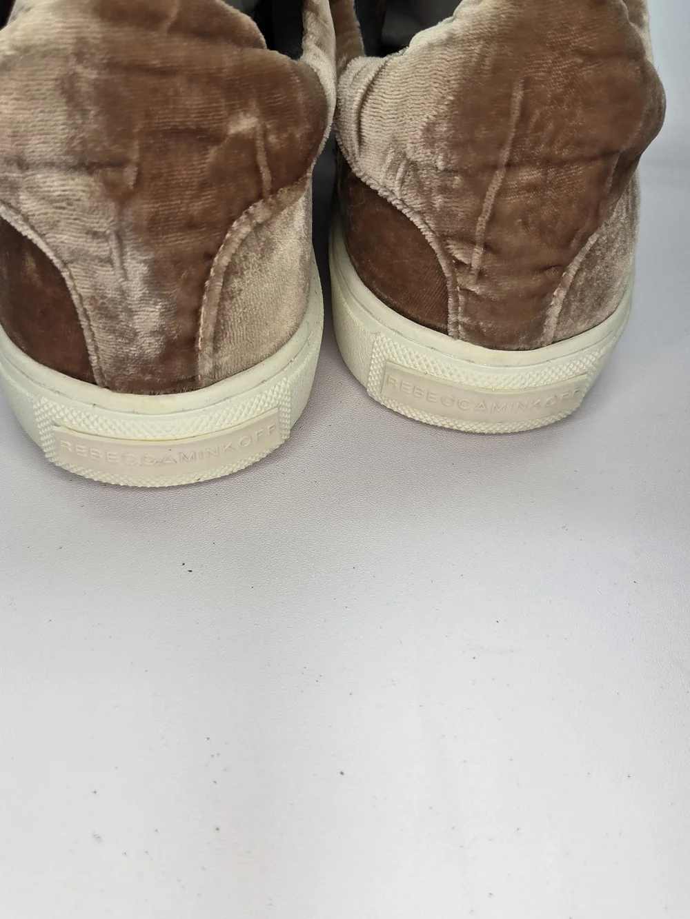 Rebecca Minkoff Bleecker Too Crushed Velvet Sneakers – Blush/Rose Size 8.5 New